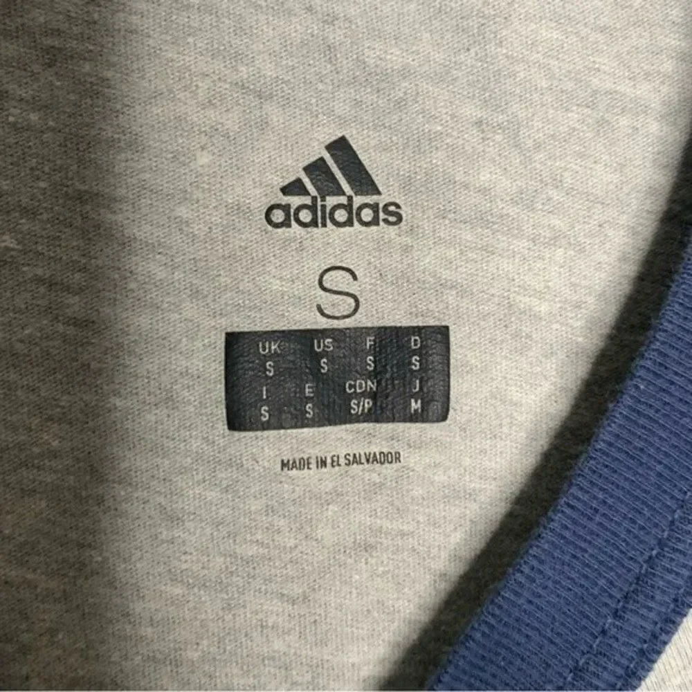 Adidas Blue Gray American Flag 3/4 Sleeve Baseball Graphic Tee Small Mens